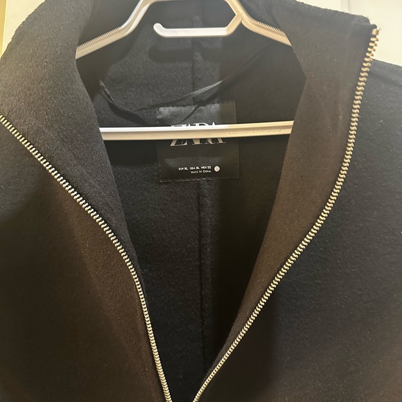 Zara Women's Black Jacket - Picture 3 of 4